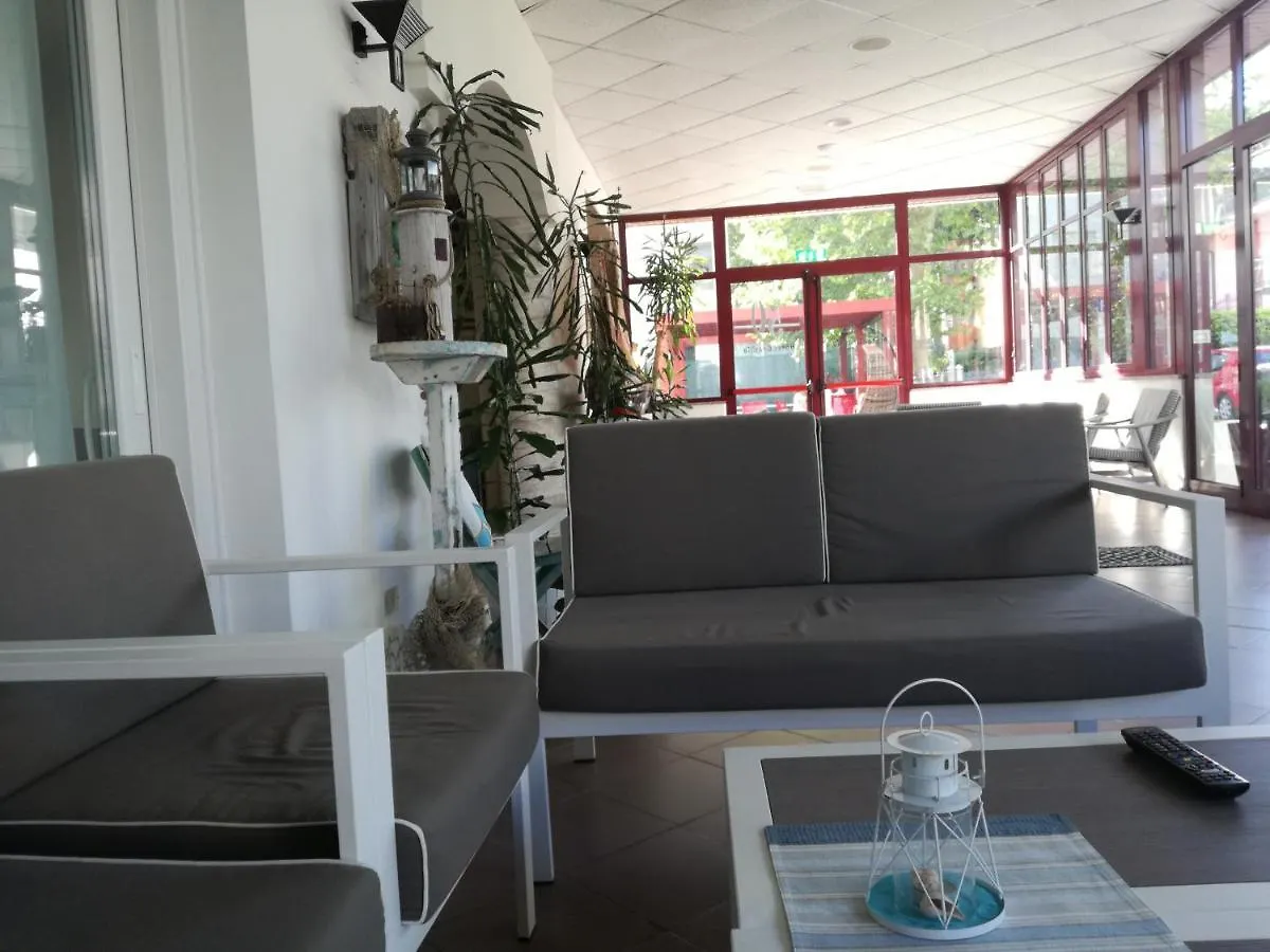 Hotel Brasilia 切塞纳蒂科